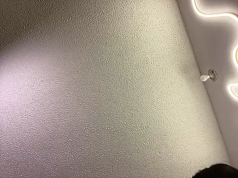 DesireLuxe online show from February 22, 2025, 5:44 am