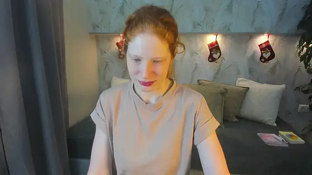 Sandra Wi1son online show from December 3, 2025, 1:35 am