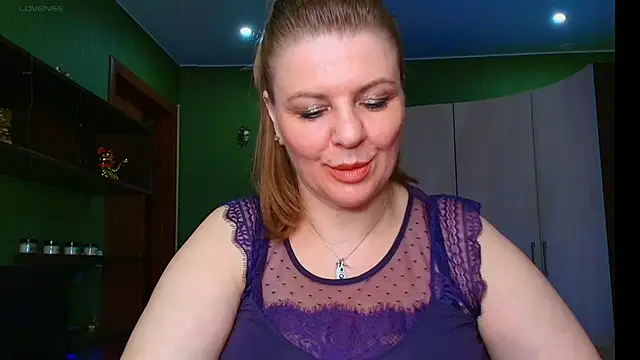 VeronikawGold online show from June 4, 2026, 3:40 pm