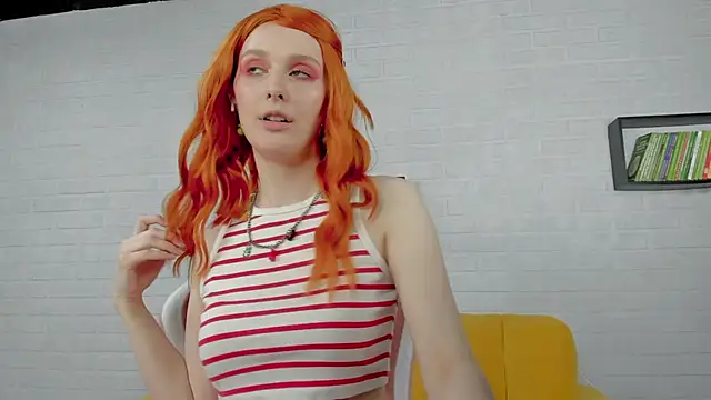 KristinMoore online show from February 26, 2025, 11:20 am