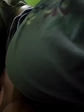 Snapshot of LOVELY__SMART__CPL chatting on March 23, 2025, 5:54 am LOVELY SMART CPL online show from March 23, 2025, 5:54 am