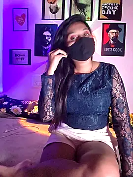 Snapshot of LOVELY__SMART__CPL chatting on September 26, 2025, 5:06 pm LOVELY SMART CPL online show from September 26, 2025, 5:06 pm