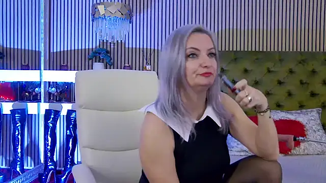 LadyTouch online show from January 13, 2026, 1:22 am