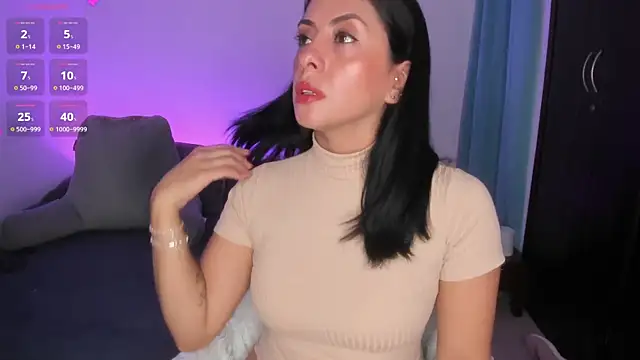  lucianapalmer online show from November 13, 2025, 12:15 pm