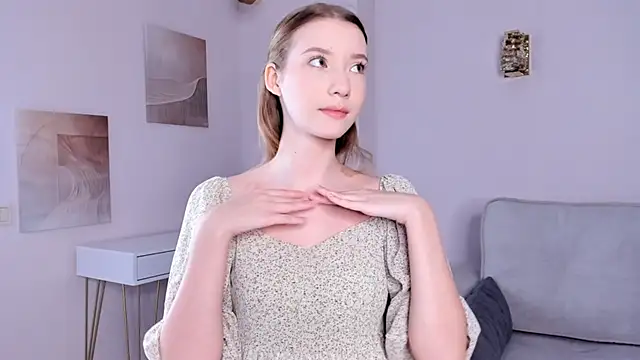 SunnivaCovil online show from February 25, 2025, 11:52 am