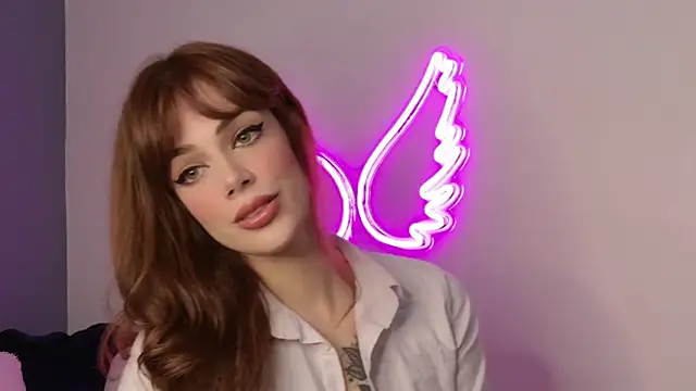 FrancescaFerra online show from October 8, 2025, 8:50 pm