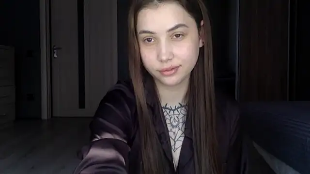 Snapshot of bysinka18 chatting on May 25, 2026, 9:15 am bysinka18 online show from May 25, 2026, 9:15 am