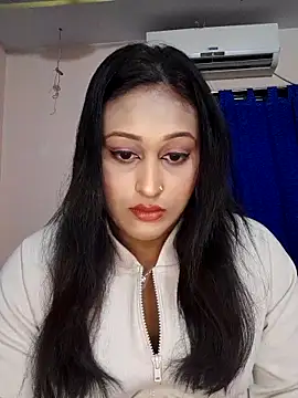 hotlovr online show from March 1, 2025, 2:44 pm