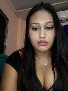 hotlovr online show from March 11, 2025, 7:58 pm