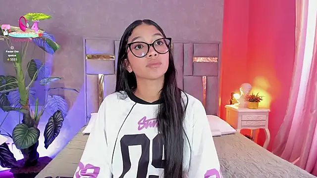 Tyla Ks online show from March 12, 2026, 8:15 pm