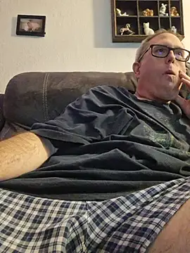 Smallone327 online show from April 13, 2026, 3:45 am