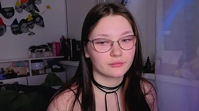 milliedoll online show from November 12, 2025, 2:01 am