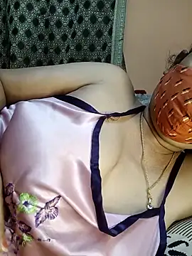 Snapshot of IND9876 chatting on March 9, 2025, 5:06 pm IND9876 online show from March 9, 2025, 5:06 pm