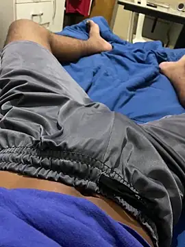 ldkzinnn online show from March 6, 2025, 10:26 pm