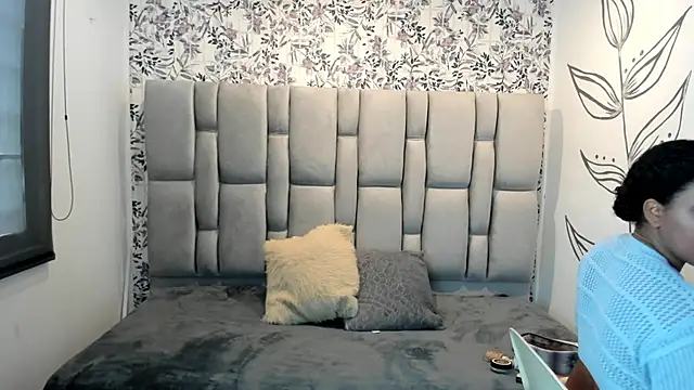 Natasha rose   online show from October 13, 2025, 7:25 pm