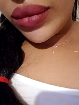 Sexlove1xo online show from November 6, 2025, 2:34 am