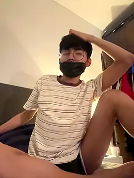 twinkperu18 online show from October 4, 2025, 3:04 am