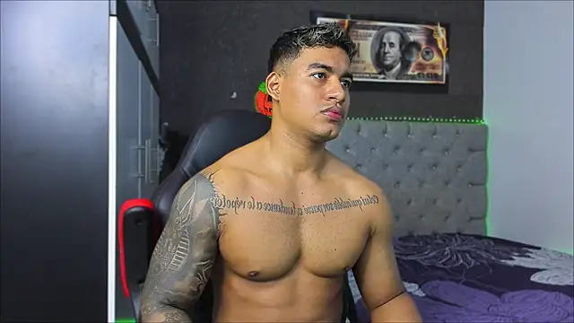 luigi hot  online show from October 20, 2025, 5:35 pm