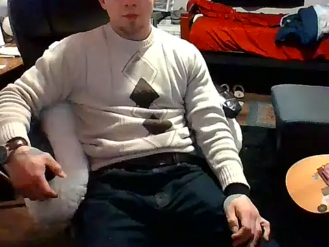 Snapshot of JCstrings chatting on February 21, 2025, 11:32 pm JCstrings online show from February 21, 2025, 11:32 pm