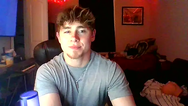 Snapshot of JCstrings chatting on February 26, 2025, 8:48 am JCstrings online show from February 26, 2025, 8:48 am