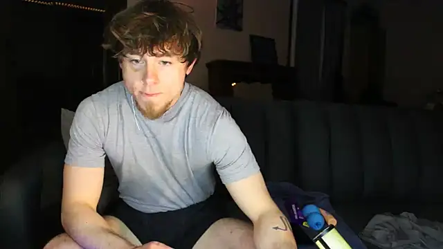 Snapshot of JCstrings chatting on April 8, 2026, 8:14 am JCstrings online show from April 8, 2026, 8:14 am