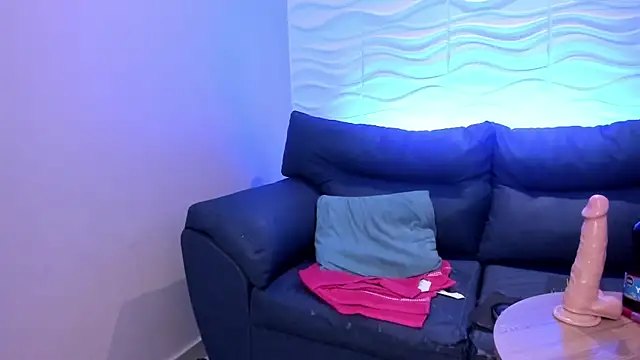 Gabriellacox online show from March 15, 2025, 12:56 pm