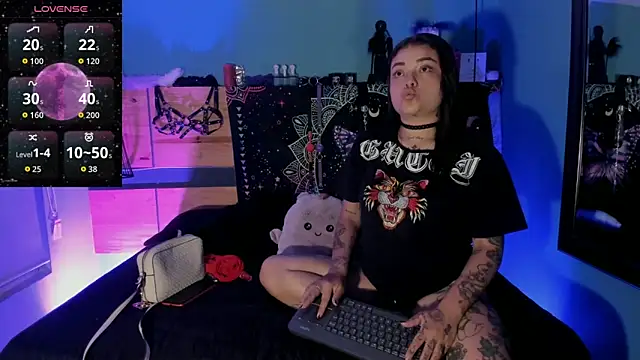 ChloeAllennn online show from June 2, 2026, 11:23 am