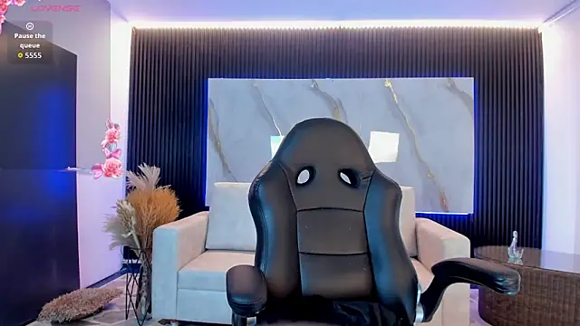 Ivaannaa  online show from February 17, 2026, 12:45 pm