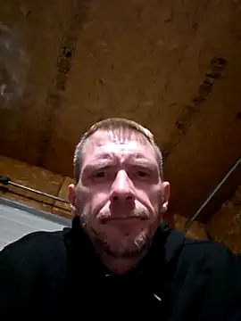 Snapshot of lambomusik chatting on May 10, 2026, 4:39 am lambomusik online show from May 10, 2026, 4:39 am