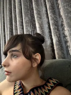 Mazzekyn online show from September 13, 2025, 5:02 pm