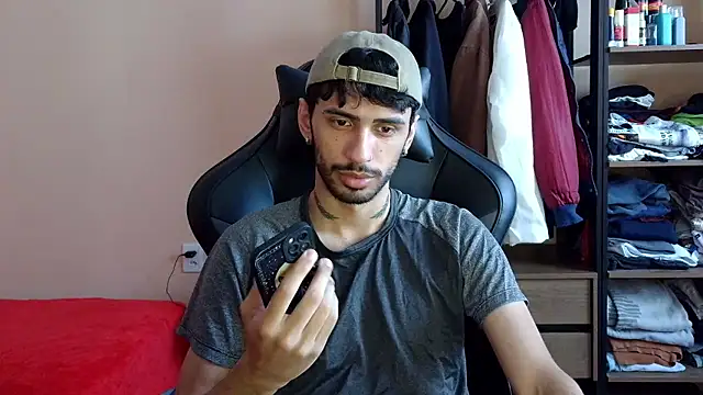 Snapshot of iendriw chatting on January 17, 2026, 10:31 am iendriw online show from January 17, 2026, 10:31 am