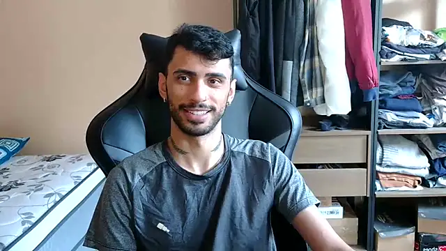 Snapshot of iendriw chatting on February 19, 2026, 1:40 pm iendriw online show from February 19, 2026, 1:40 pm