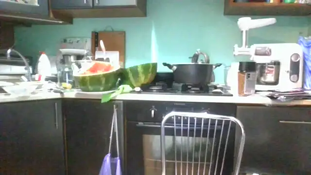 Snapshot of Heidi-Helga chatting on September 10, 2025, 6:30 pm Heidi-Helga online show from September 10, 2025, 6:30 pm