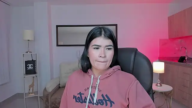 Snapshot of Corina_White chatting on September 29, 2025, 11:04 am Corina White online show from September 29, 2025, 11:04 am