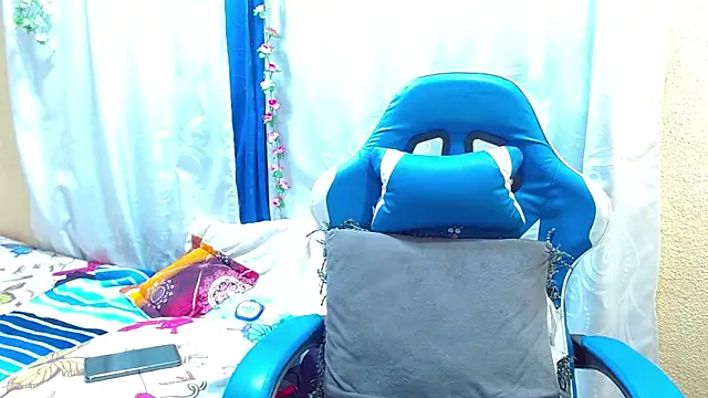 Gia leinn online show from February 28, 2026, 7:48 pm