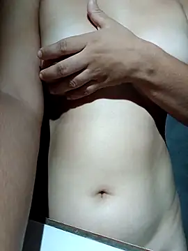 meddy delicinha online show from February 23, 2026, 3:59 am