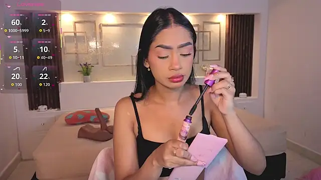 ChloeMoon9 online show from October 10, 2025, 12:26 pm