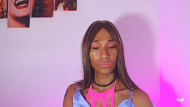 Snapshot of red_veltet chatting on September 15, 2025, 5:24 pm red veltet online show from September 15, 2025, 5:24 pm