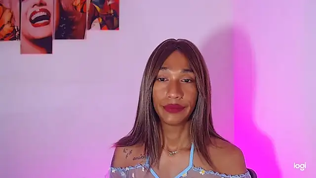 Snapshot of red_veltet chatting on September 30, 2025, 11:32 pm red veltet online show from September 30, 2025, 11:32 pm