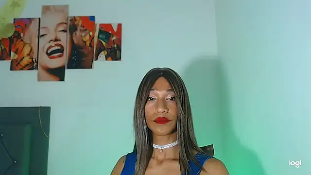 Snapshot of red_veltet chatting on December 18, 2025, 10:05 pm red veltet online show from December 18, 2025, 10:05 pm