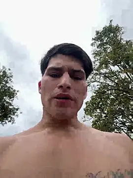 MaxxxSteil online show from May 4, 2026, 3:52 pm