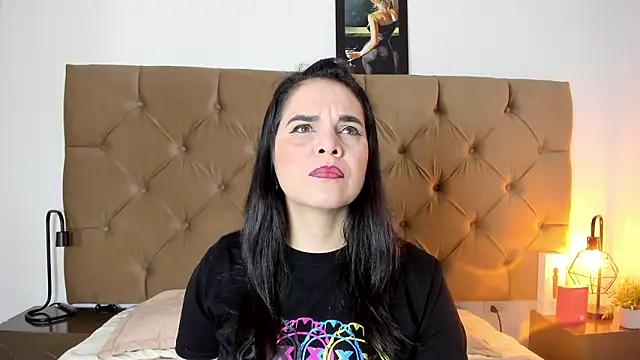 laura hotties online show from March 28, 2026, 1:11 pm