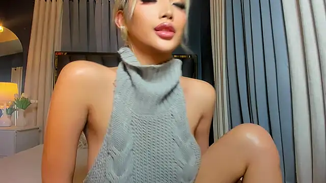 KylieSonique online show from February 28, 2026, 5:19 am