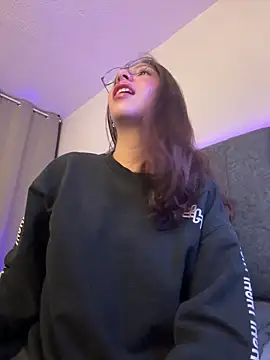 Dirty-Bunnyyy online show from February 19, 2026, 3:13 am