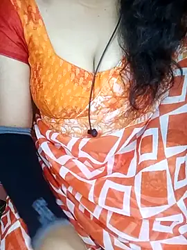 Snapshot of geetha_telugu_kan277 chatting on March 5, 2025, 4:56 am geetha telugu kan277 online show from March 5, 2025, 4:56 am