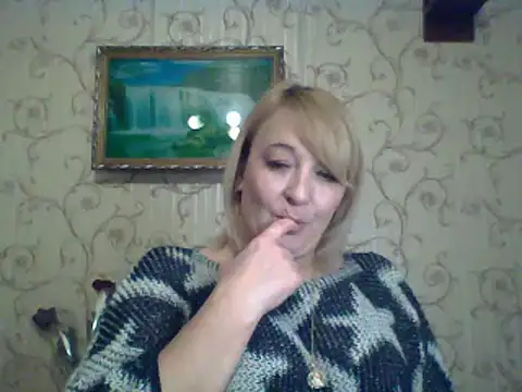 ArielXLoveresss online show from March 11, 2025, 5:46 pm
