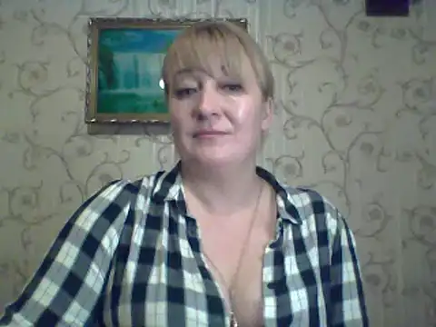 ArielXLoveresss online show from March 22, 2025, 9:10 pm
