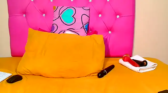 SEXYASSTINAXXX online show from March 13, 2025, 1:21 am