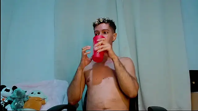 Snapshot of blondetwink chatting on February 23, 2025, 4:17 am blondetwink online show from February 23, 2025, 4:17 am