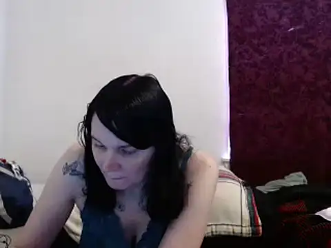 Hotmodel1984 online show from January 7, 2025, 8:10 pm